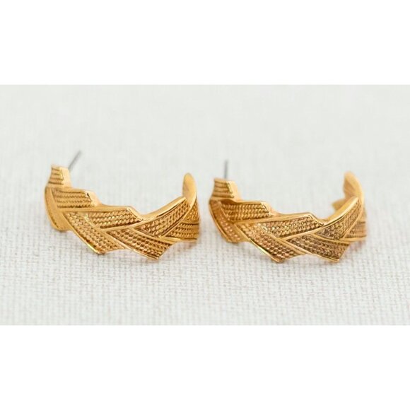 Vintage Gold Tone Hoop Earrings by Avon - A5 - Picture 2 of 3